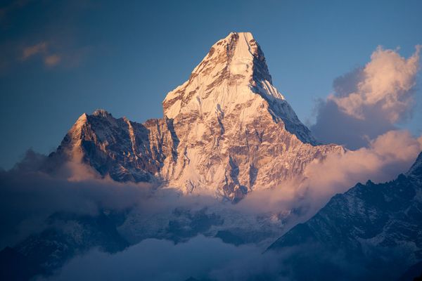 ama-dablam-peak-himalaya-nepal_49947_600x450