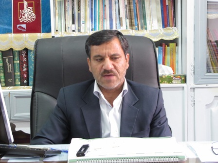 حسین اکبری مدیر آموزش و پرورش کوهبنان