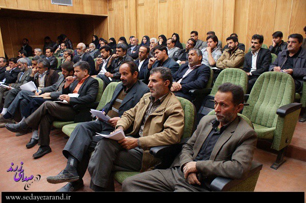 همایش دهیاران و رؤسای شوراهای اسلامی بخش مرکزی زرند