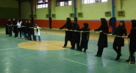برگزاری مسابقات بازی‌های بومی و محلی در زرند