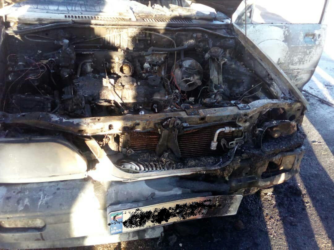 آتش سوزی خودروی پراید به دلیل نقص سیستم برق در زرند0